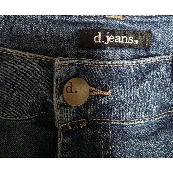 D. Jeans Women's Cropped Frayed Denim Jeans Size 10 Recycled Bottles - Picture 3 of 5
